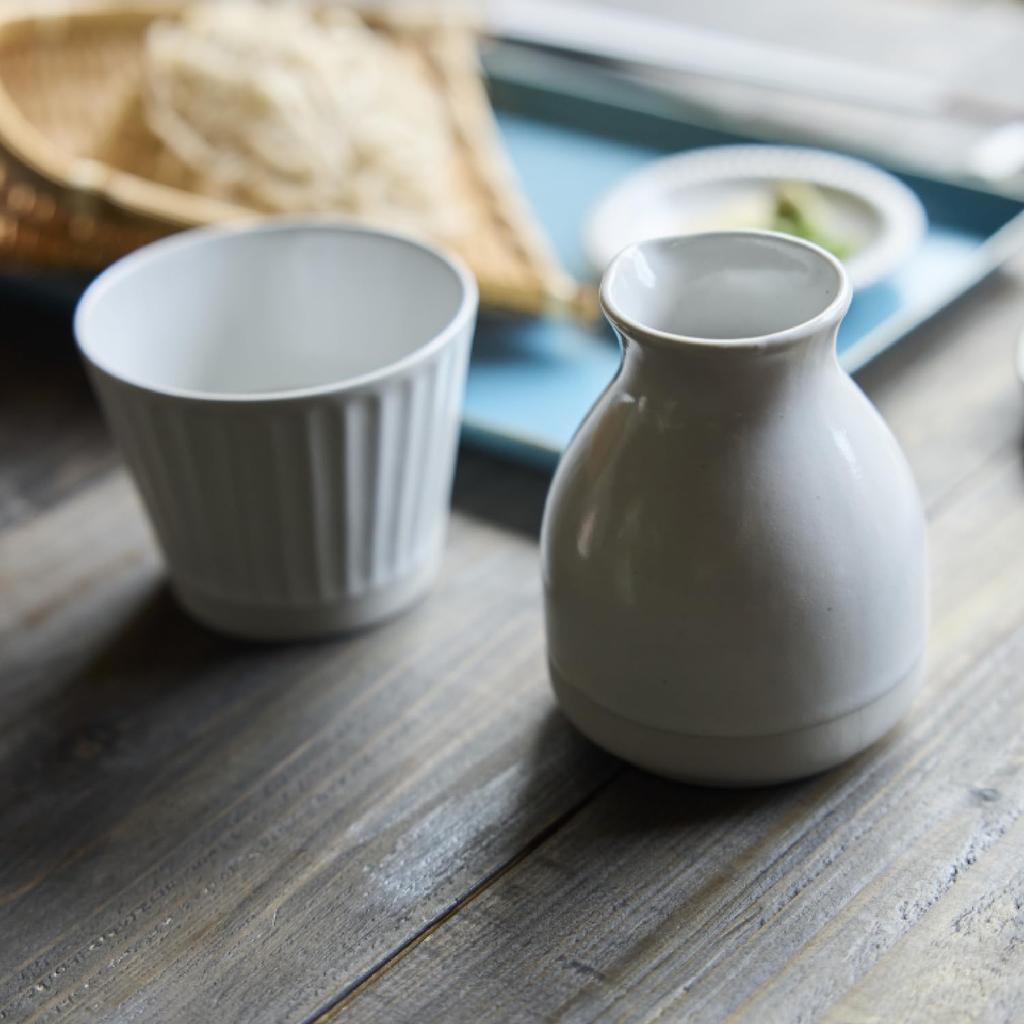 TAMAKI Quon Soba Sake Diameter X Perfect for Soba Stylish and Oven Bottle, White, 7.8cm 9.5cm Height, Noodles, Gift, Microwave, Dishwasher, Safe,