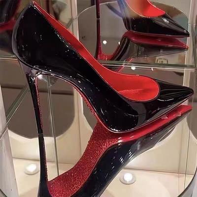 Туфли на высоком каблуке с красной подошвой и стразами, королевские, с тонким каблуком, с вырезом, мужские и женские, 2024 новинка, остроносые, из лакированной кожи, сексуальные черные туфли-лодочки, осень