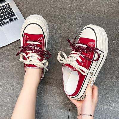 Толстоподошвенная сумка с головой, с одной ногой в маленьких белых туфлях, 2025 новые маленькие туфли на платформе, парусиновые полушлепанцы, женская летняя уличная обувь