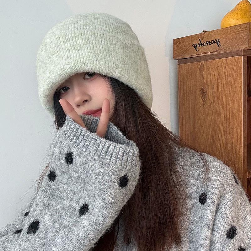 Women's Super Soft Knitted Beanie - Solid Color, Windproof, Winter Warm Wool Hat for Cold Weather.