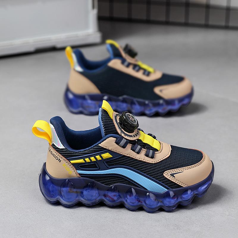 Новые детские модные дышащие повседневные спортивные туфли с вращающимися пуговицами для студентов, мальчиков и девочек, удобные кроссовки для бега на мягкой подошве