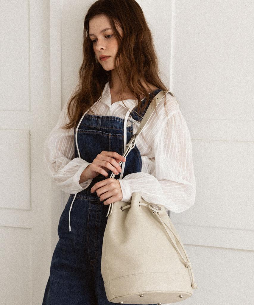 Omnipotent Cle De Bucket Bag _Off White