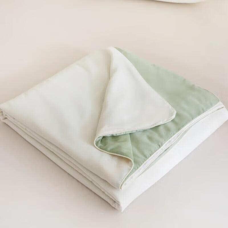 MUJI Premium Bedding Quilt Collection