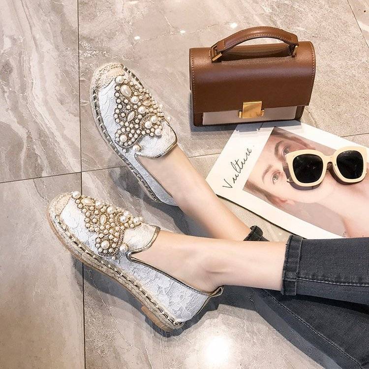 Spring And Summer Top Sell Pearl Rhinestone Loafers Women 'S Flat -Bottomed Espadrilles Casual Lazy Shoes Women Flat Shoes