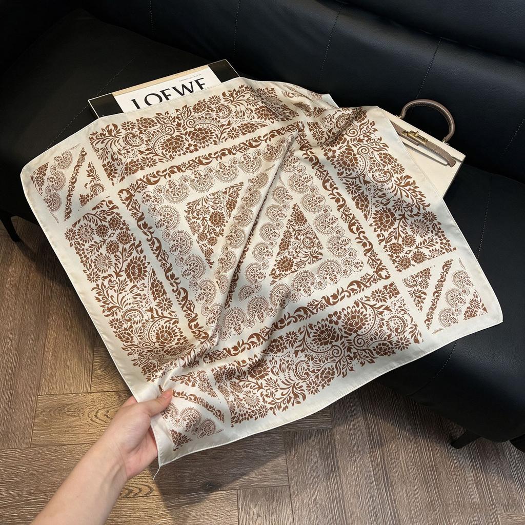 ins trendy small square scarf women's small scarf neck protection scarf decoration spring and autumn versatile thin silk scarf summer 71x71