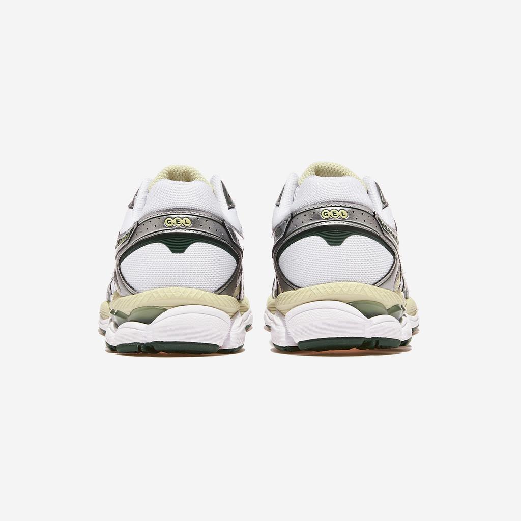 Asics GEL-CUMULUS 16 [1203A733-Белый/Ночной Лес]