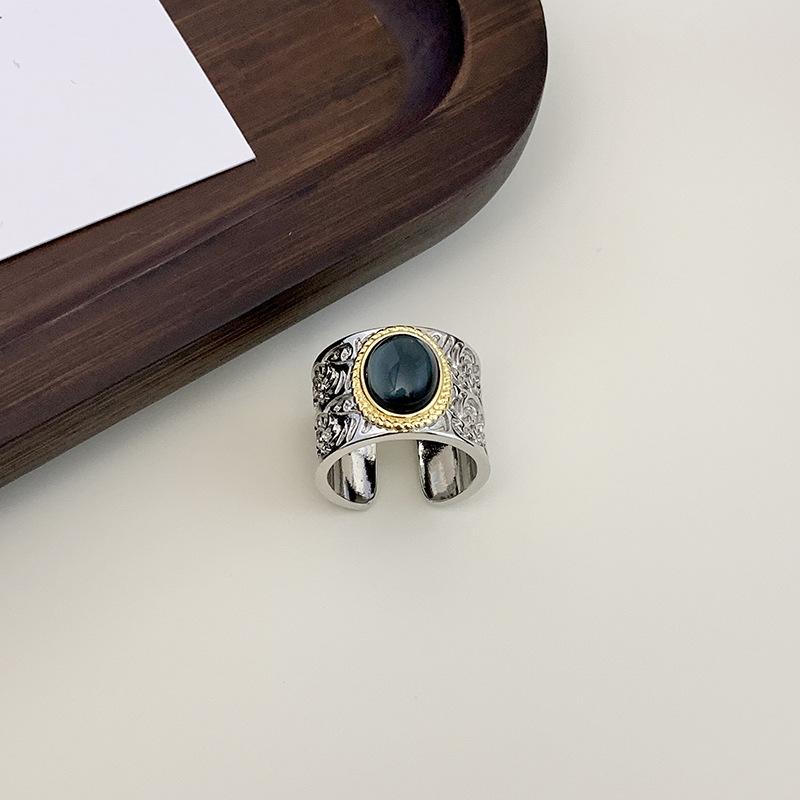 2025 Trend Retro Cameo Tanggrass Totem White Chalcedony Ring Women Fashion Light Luxury Men And Women Open Index Finger Ring