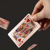 Высококачественный игровой набор: 1 колода водонепроницаемых и износостойких игральных карт из розово-золотой фольги PET с 50 круглыми реквизитами