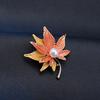 Oil Drip Brooch Elegant Women'S Maple Leaf Temperament Brooch Anti-Light Pin Clothes And Accessories