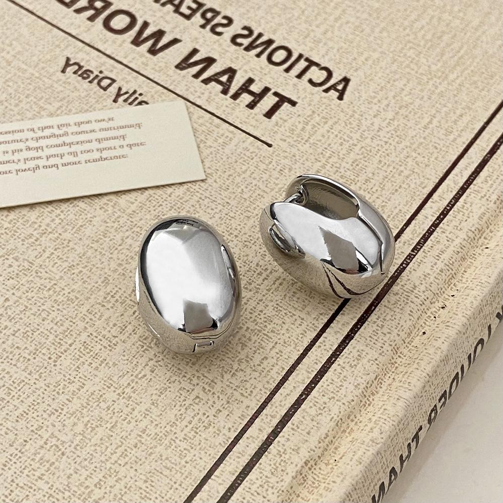 Женские ретро серьги-пусеты в нерегулярную полоску - Преувеличенный европейский и американский уличный стиль высокого класса