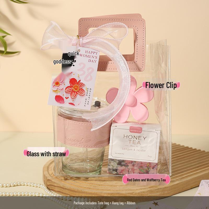 38 Практичных подарков на 8 Марта для клиентов и сотрудников - Набор сувениров к Женскому дню