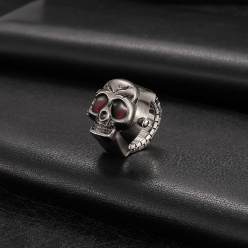 Lancardo Skull and Crossbones Ring Watch, One Size Fits All, with Cover, Analog, Easy To Read, Perfect for Everyday Life, Commuting, Christmas, Birthd