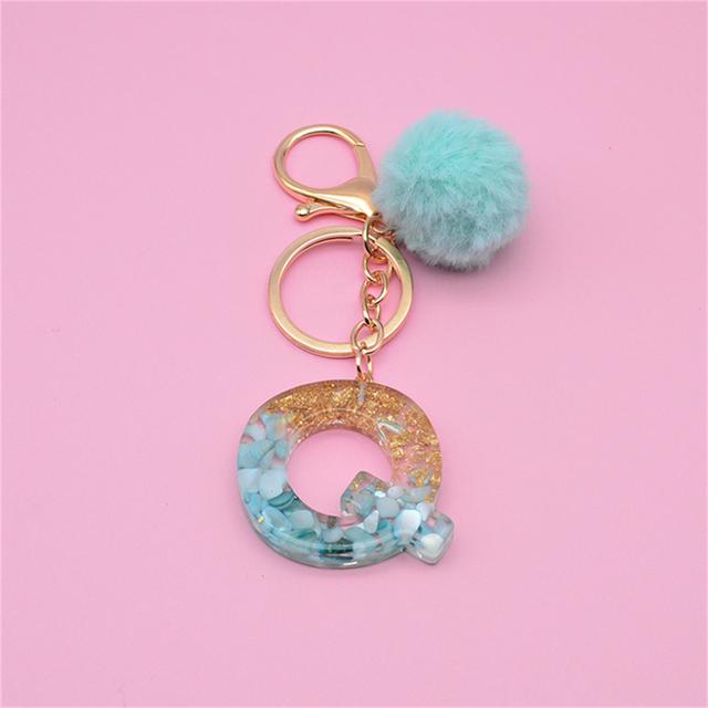 Подвеска-ключ с 26 инициалами и зеленым пушистым помпоном, модная сумка для девочек, блестящий градиентный полимерный брелок с алфавитом, подвески