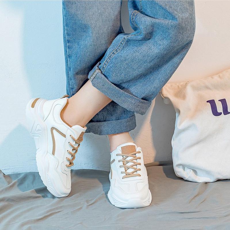 Мода 2025 Новые женские кроссовки на шнуровке Женская повседневная обувь Нескользящая Студенческая обувь для прогулок на открытом воздухе Удобная женская обувь Высокое качество