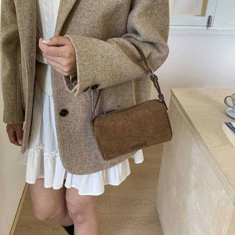 Осень и зима, нишевая сумка подмышку высокого класса, новая сумка-подушка большой вместимости, модная матовая сумка-мессенджер