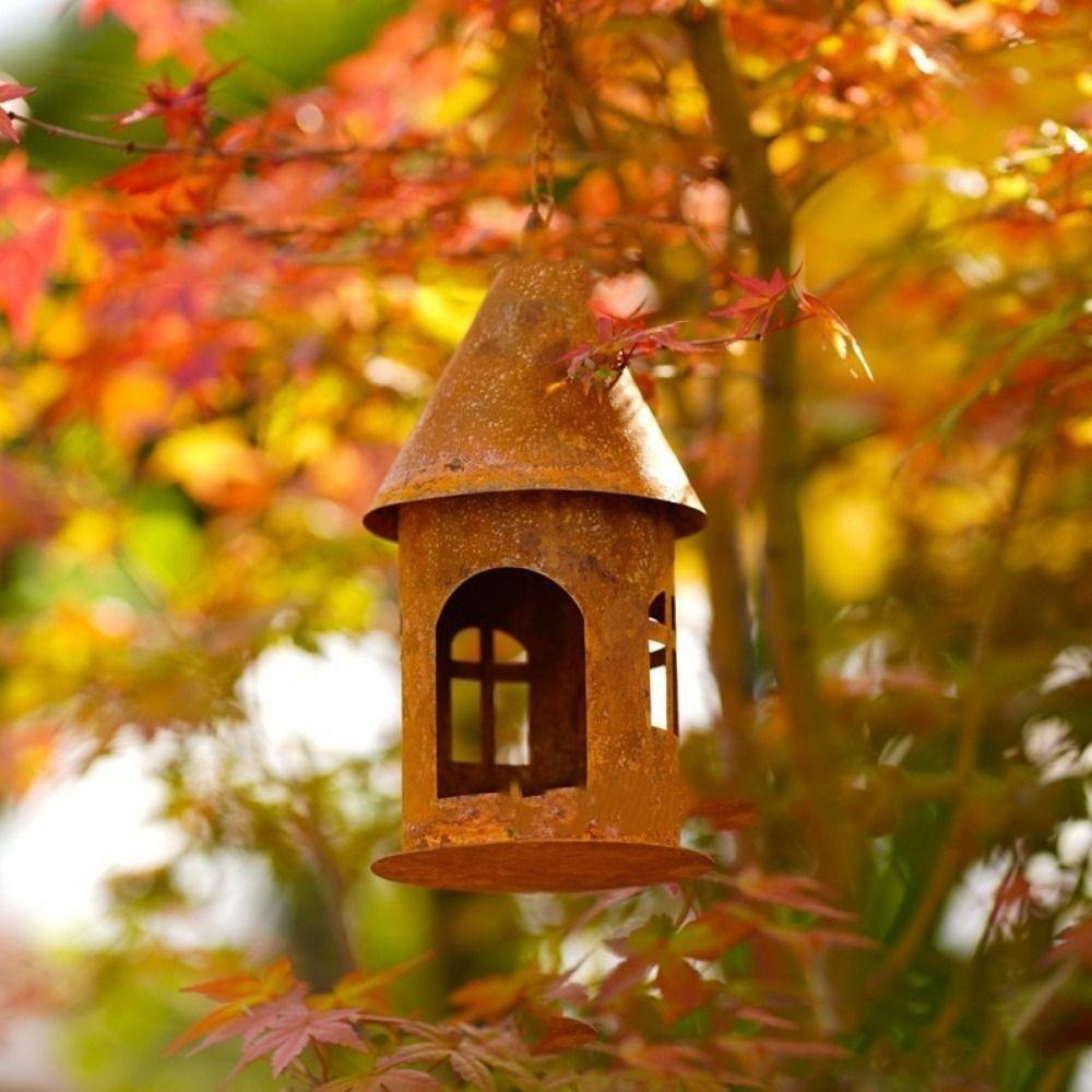 Iron Hanging Castle Candle Holder Rustic Hanging Bird Feeder Rusty Castle Candlestick for Garden