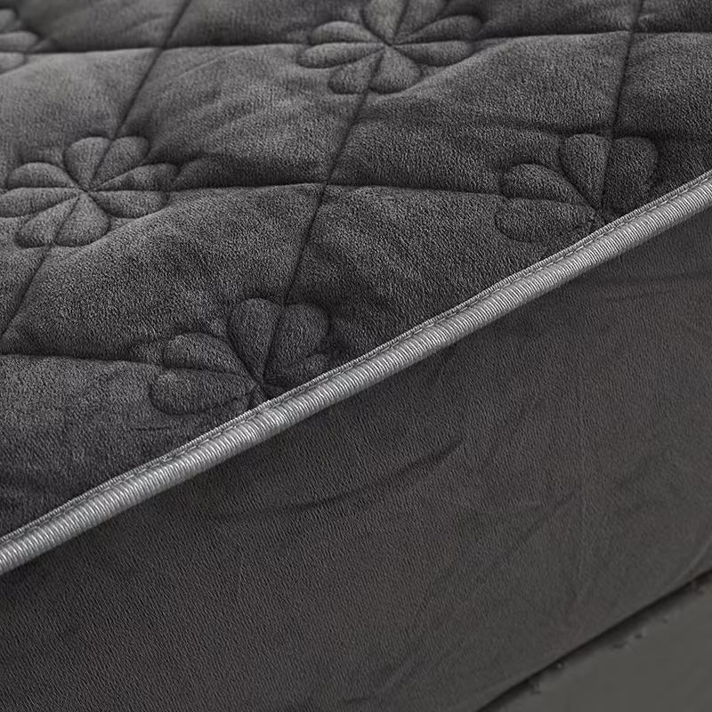 Толстая стеганая простыня из кораллового флиса, однотонная простыня размера King Queen, мягкий теплый бархатный наматрасник, наволочка в комплект не входит