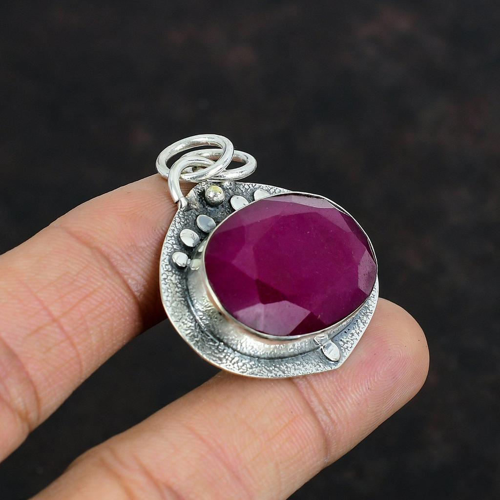 Faceted Kashmir Ruby Pendant Handmade Jewelry Gemstone Pendant 925 Sterling Silver Pendant Birthstone Pendant Kashmir Ruby Jewelry For Gift