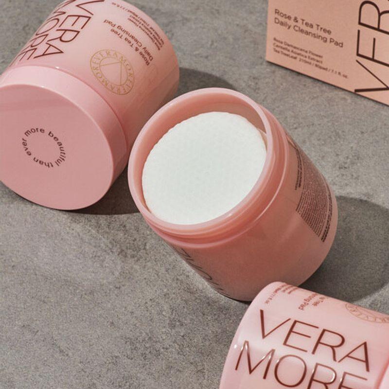Ежедневные очищающие пэды с розой и чайным деревом 70 штук