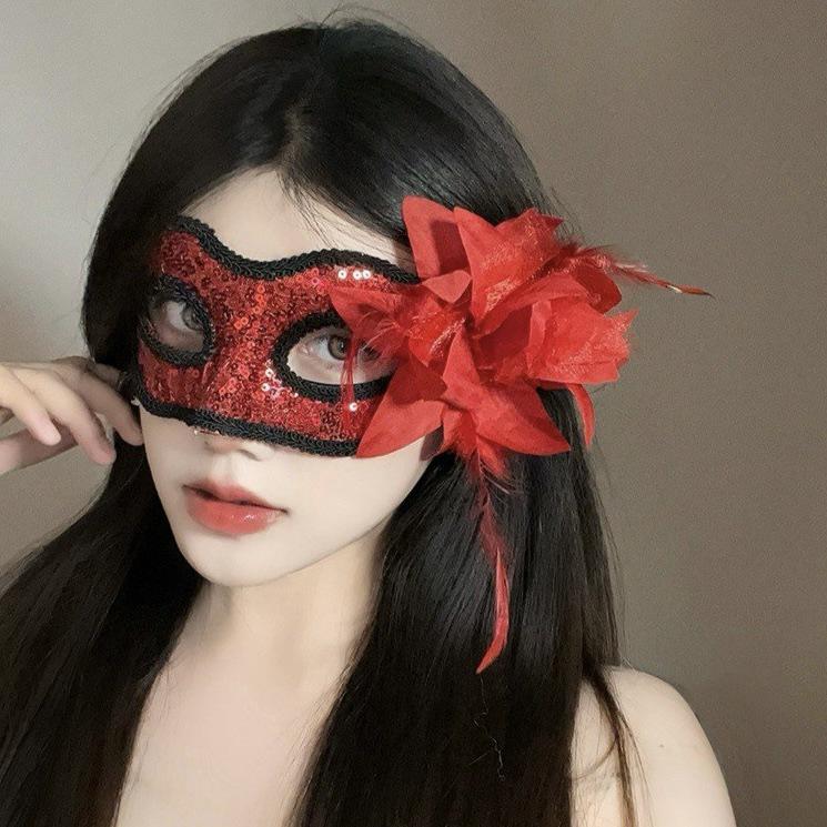 Сексуальная кружевная полумаска с перьями - аксессуар для макияжа на Хэллоуин и маскарада