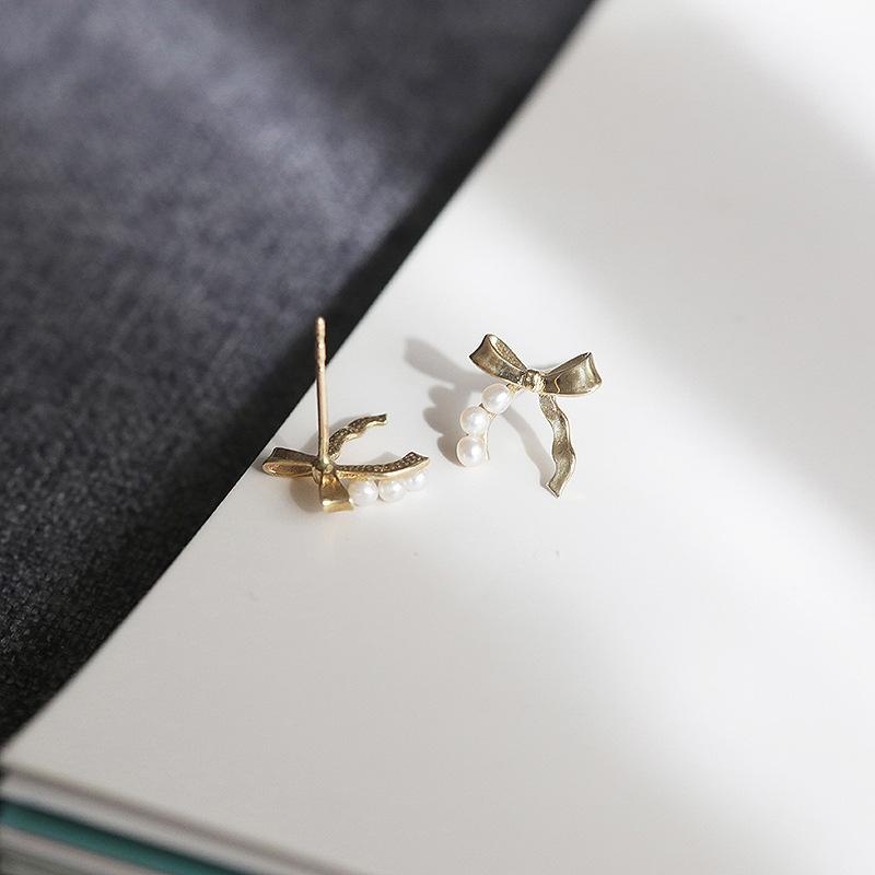 Милые серьги-бантики с маленьким жемчугом в виде стримера в подарок женщинам в стиле ретро во французском стиле