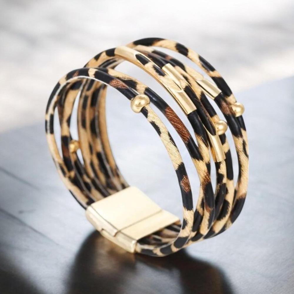 Charm MultiLayer Bangles Bohemian Style Magnetic Bracelet Fashion Leopard Leather Bracelets  Gifts
