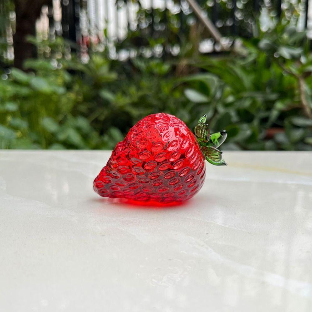 Интересные искусственные украшения из фруктов. Стеклянные поделки. Хрустальные поделки. Украшения для офиса.