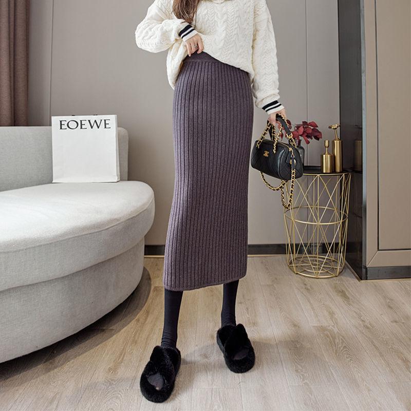Осенне-зимняя трикотажная юбка средней длины для женщин с толстыми вогнутыми полосками Прямая юбка, облегающая ногу Юбка с разрезом средней длины