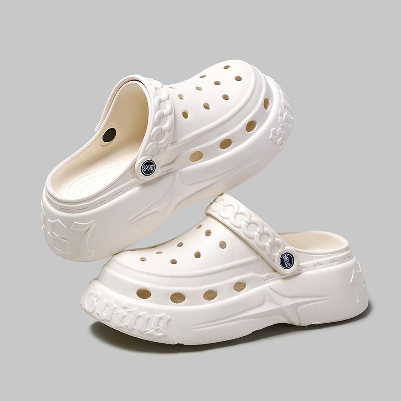 Fashion Thick Bottom Eva Outdoor Clogs Slippers Women Summer Gothic Letter Decoration Wedge Heels Slides Soft Sole Close Toe Slippers