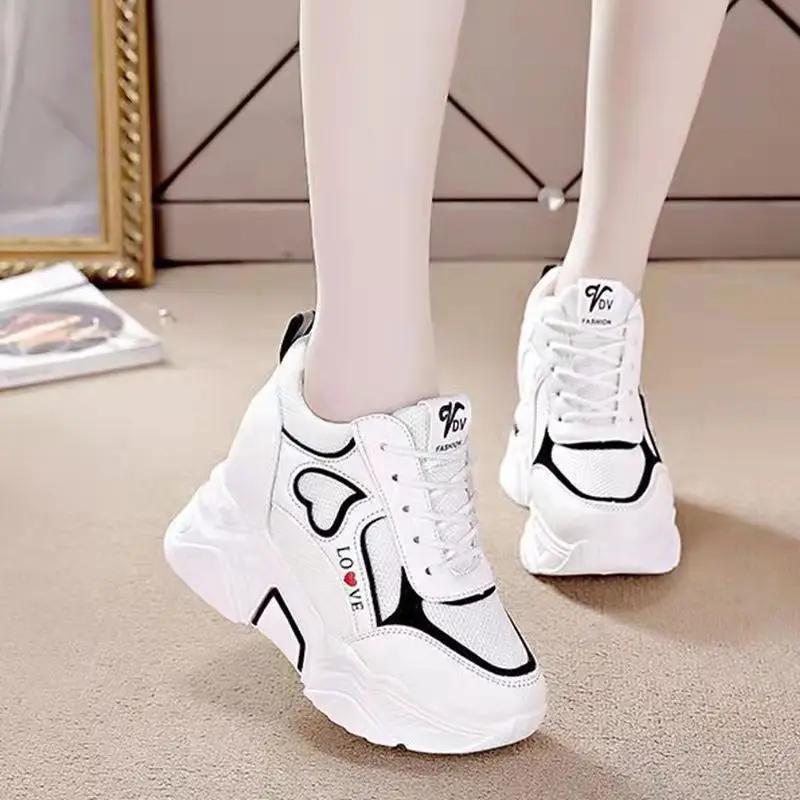 Кроссовки женские на толстой подошве, осенние, сетчатые, на шнуровке, спортивная обувь для баскетбола, удобная платформа, повседневная обувь для папы, нескользящая танкетка, вулканизированная