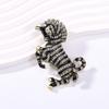 Vintage Diamond White Striped Pony Brooch Small Animal Brooch Femininity Zebra Accessories