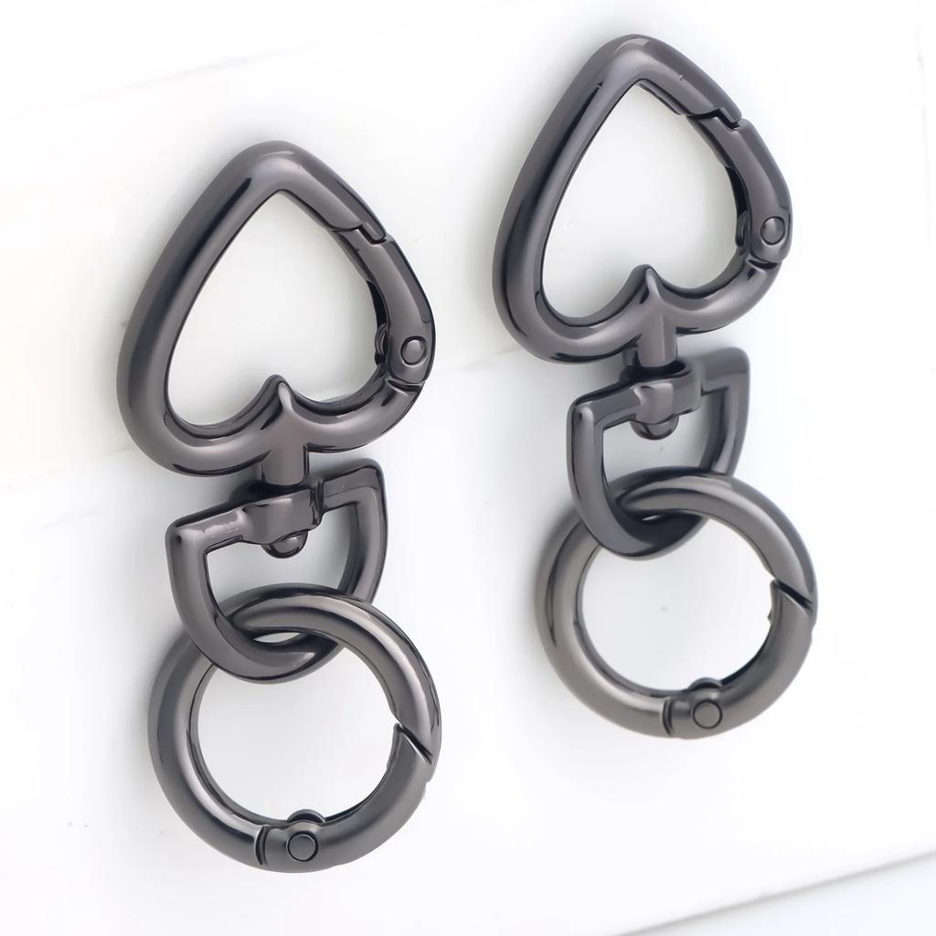 2pcs Heart Keychain, Heart Clips for Keys, Snap Hook Keychain Clip for Card Holders Keychains