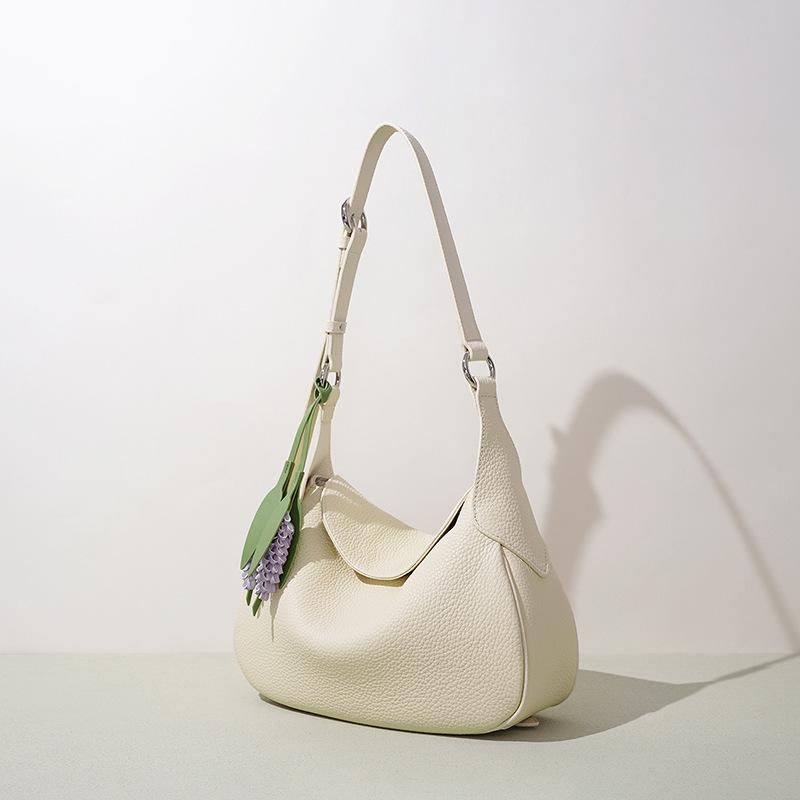 Spring and summer fashion bags women's crescent leather hand-held underarm bag commuting simple large-capacity shoulder bag