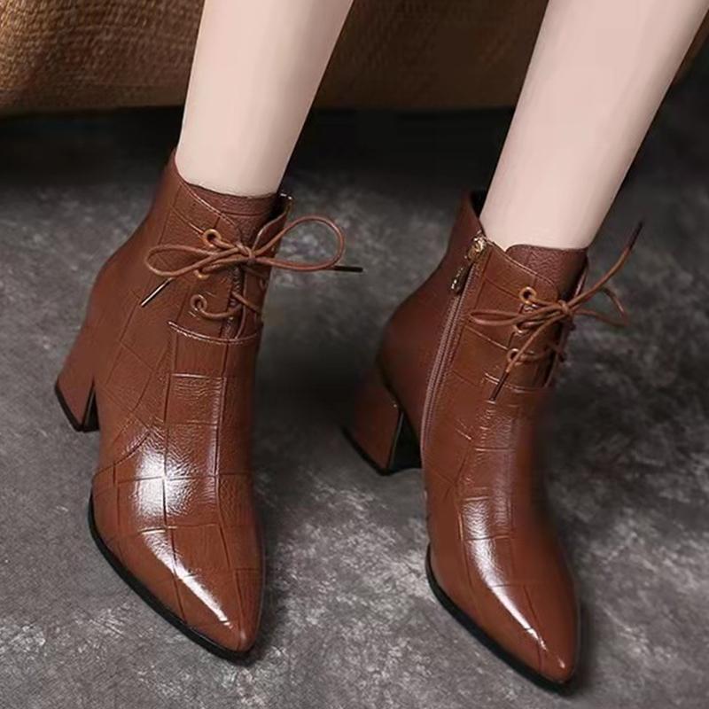 Ботильоны с острым носком для женщин на среднем каблуке, модные зимние кожаные ботинки челси со шнуровкой 2024 года, тренд Goth Zapatos Lady