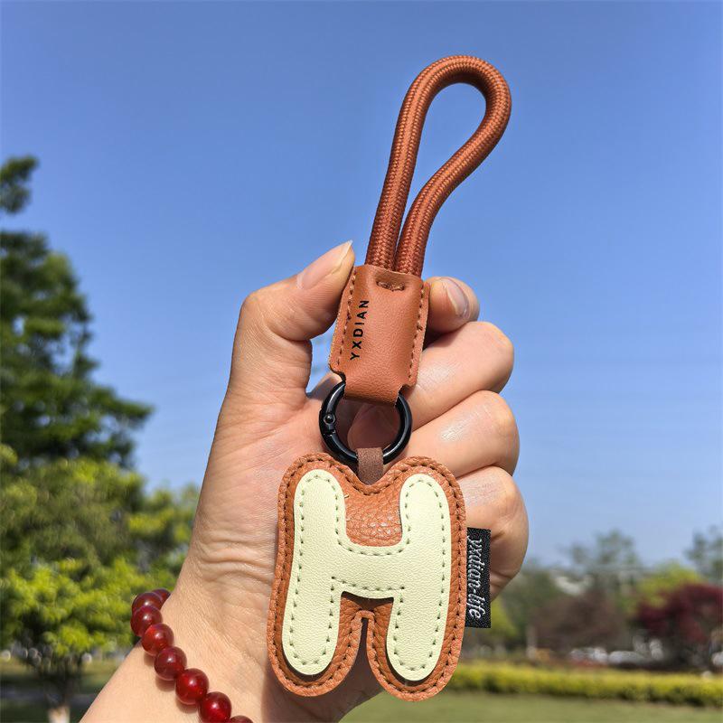 1PC Anniversary Gifts Lucky Letters Creative Alphabet Keychain Minimalist Wedding Favors Trendy For Couples Engraved 18CM