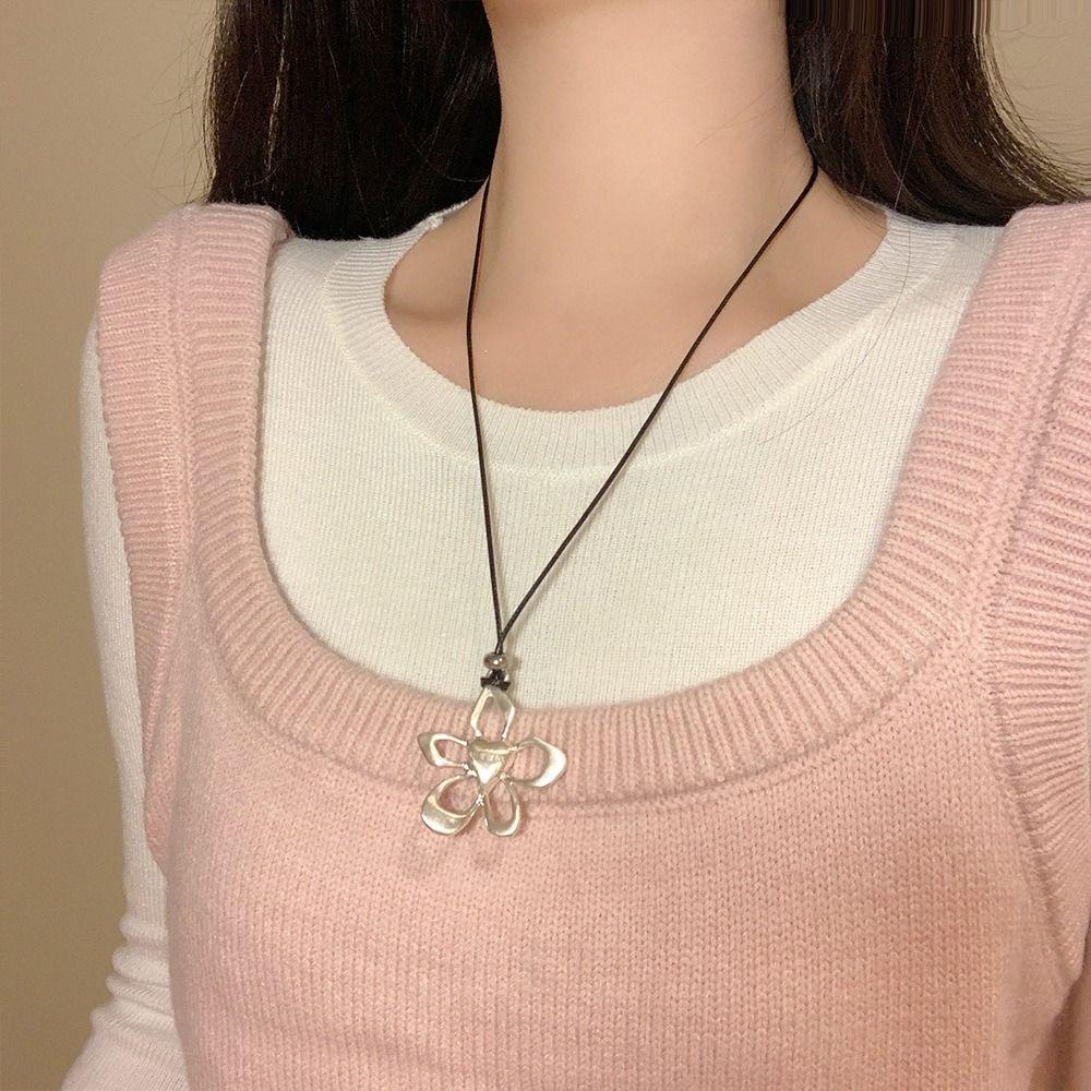 Chain Metal Flower Necklace Y2K Sweater Chain Cute Long Chain Necklace Party