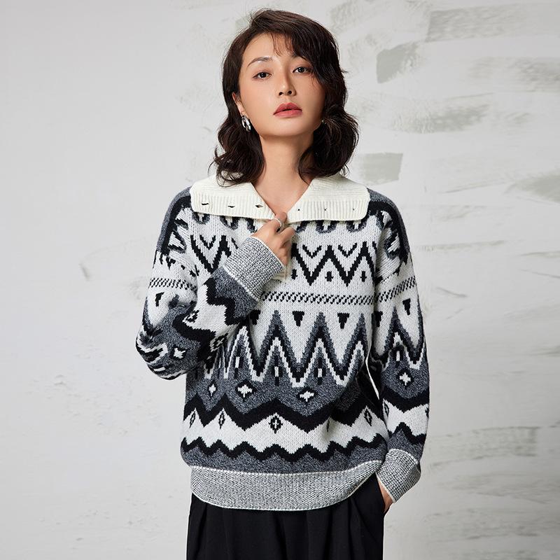 Women's Pure Wool Jacquard Knit Cardigan with Lapel - 2025 Autumn/Winter Elegant Thick Base Layer Sweater
