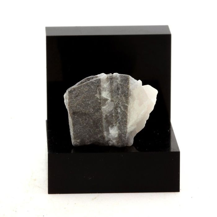 Bavenite 25.30 carats