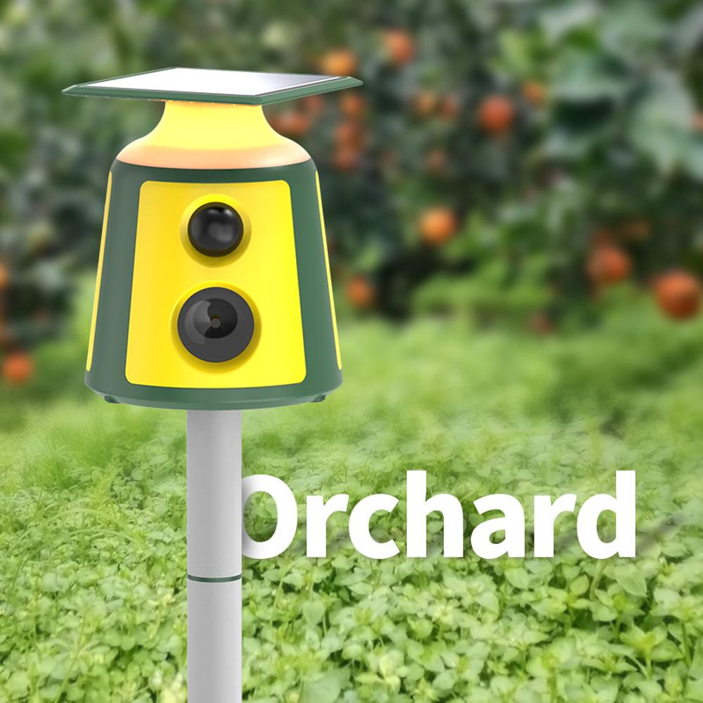 Solar Animal Repeller 360 Degrees  Ultrasonics Rodent Repellent Waterproof with PIR Sensor 5 Modes for