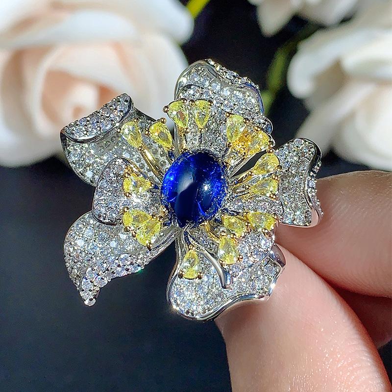 Комплект ювелирных изделий Аксессуары Сапфировое ожерелье Серьги-гвоздики Лепестковый стиль Мода Высокая роскошь Женщины