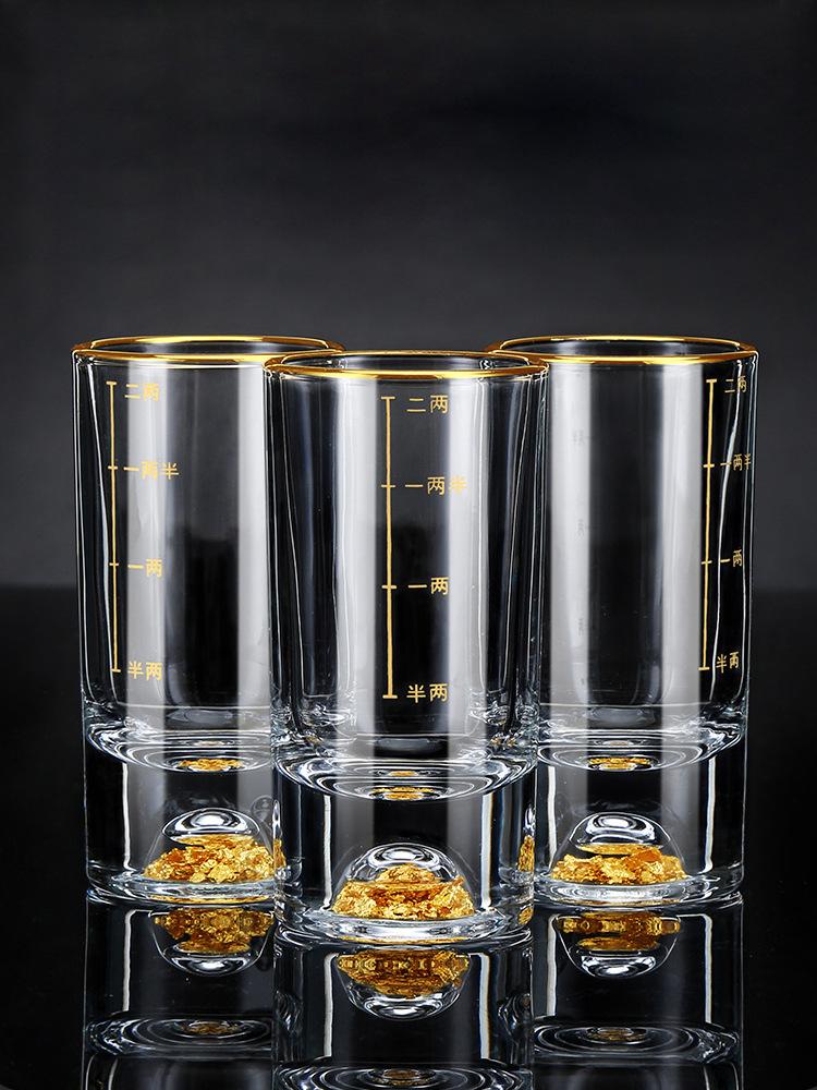 2 шт. Стакан Golden Mountain Vision 100 мл Чашки из золотой фольги Градуированный стакан Роскошный подарок Золотая шкала Посуда для напитков Маленькие винные рюмки Стопка