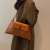 Vintage Chic Rivets Chain Bag Timeless Turn-Lock Shoulder Purse for Trendy Women Versatile Daily Companion