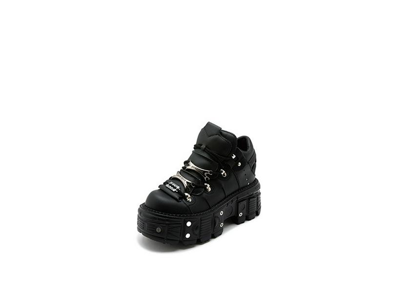 Men's Trendy Retro Spanish Leather Motorcycle Boots with Thick-Sole Platform and Metal Rivets.