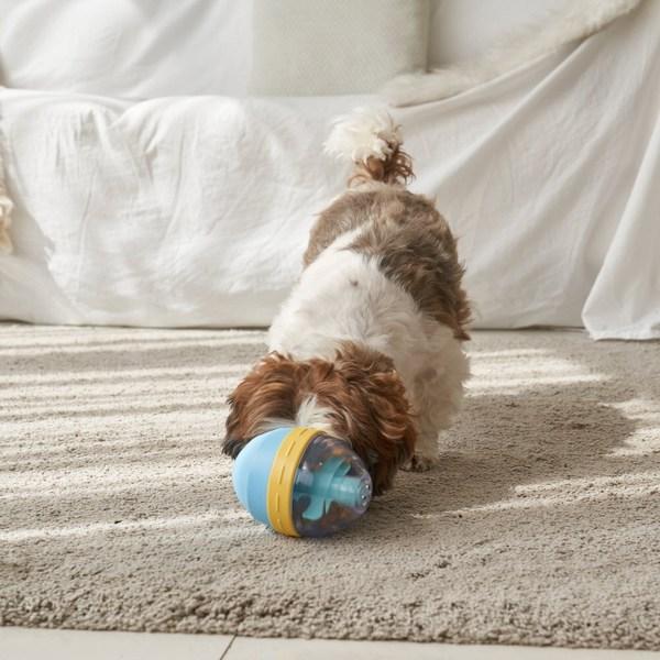 Snippy's Goose Egg Dog Noisy Nosework Treat Toy Ball, разноцветные, 1 шт.