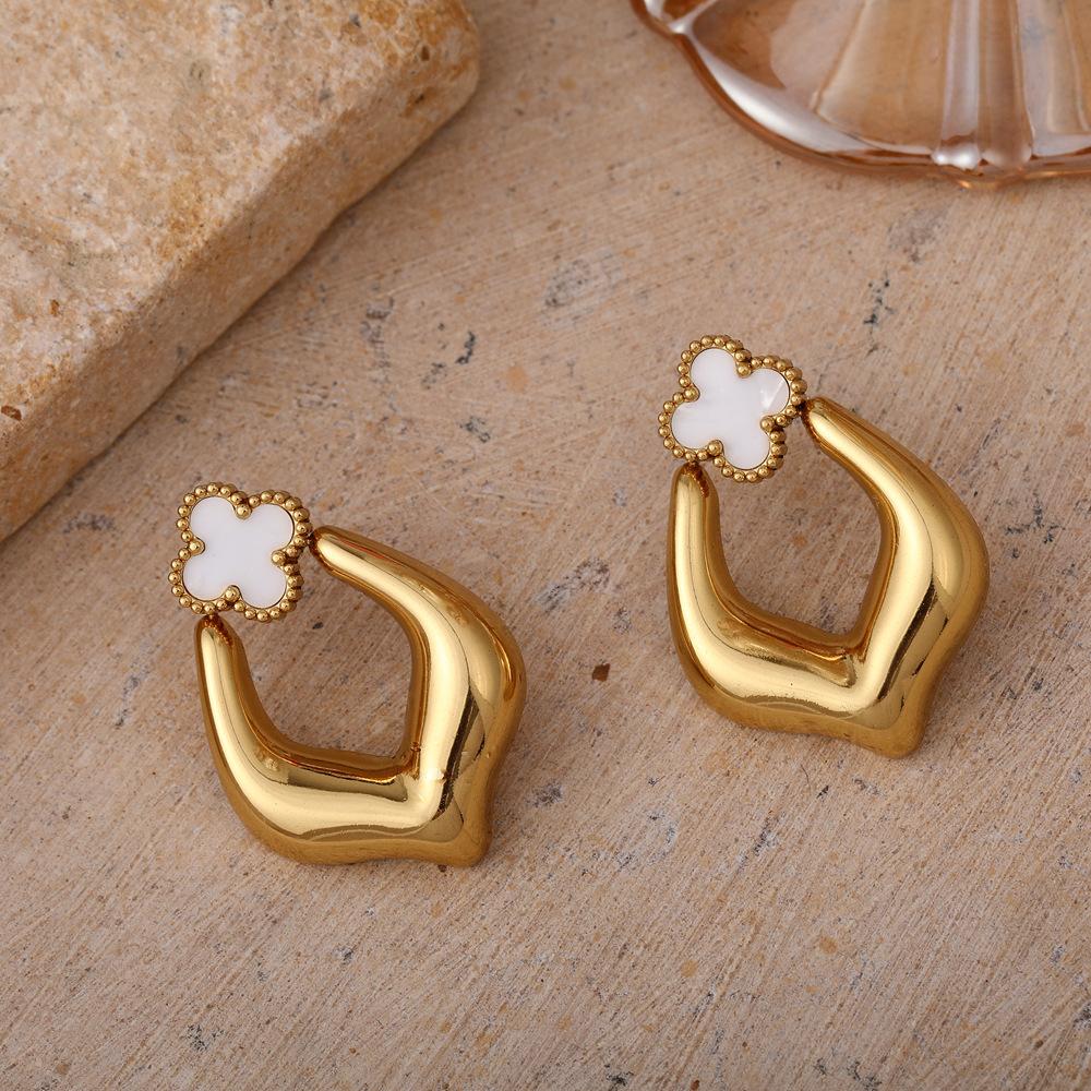 Серьги из титановой стали в форме сердца с четырьмя листочками клевера, с легкой роскошью и изысканным ощущением, персонализированные и простые серьги