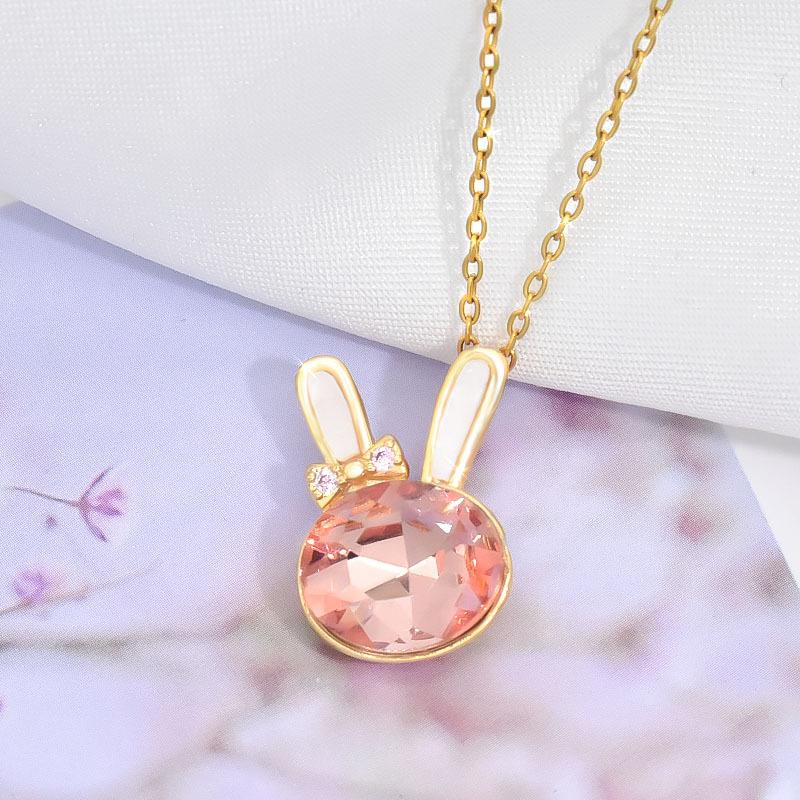 Ожерелье из титановой стали с кроликом, легкая роскошь, тренд, женская цепочка на ключицу, подвеска с розовым кристаллом, ювелирное изделие