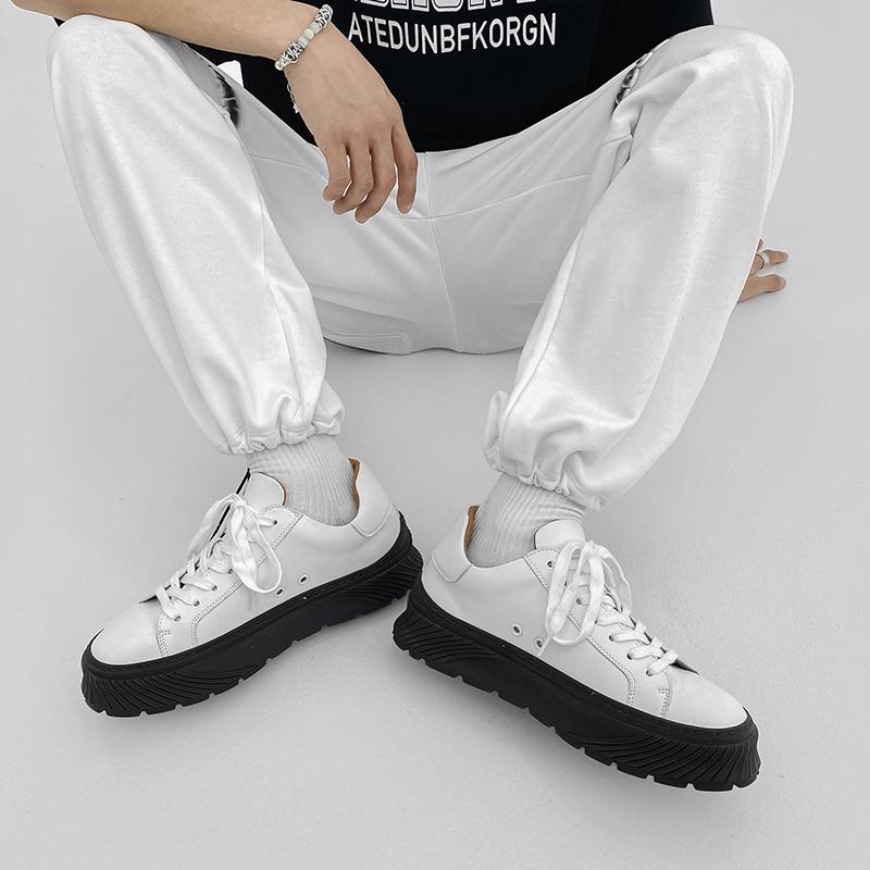 Новые мужские кроссовки на толстой подошве. Модные и универсальные туфли классического черного и белого цвета для взрослых. Повседневная обувь для вечеринок на открытом воздухе.