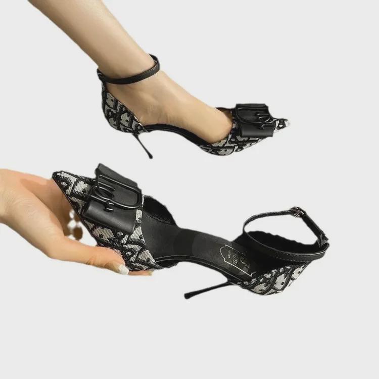 «Лето 2024 г., женские черные туфли-шпильки с острым носком и одним ремешком — удобные и стильные»