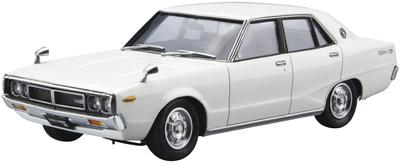 Aoshima Bunka Kyozaisha The Model Car Series Nissan GC110 Skyline 2000GT 1972 Пластиковая модель 1/24 № 47