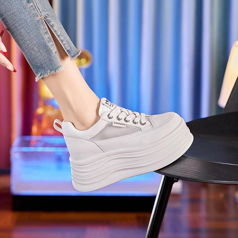 Маленькие белые туфли женские универсальные повседневные туфли для маленьких мужчин весна 2025 новые легкие туфли-кеды на толстой подошве 8 см женские туфли